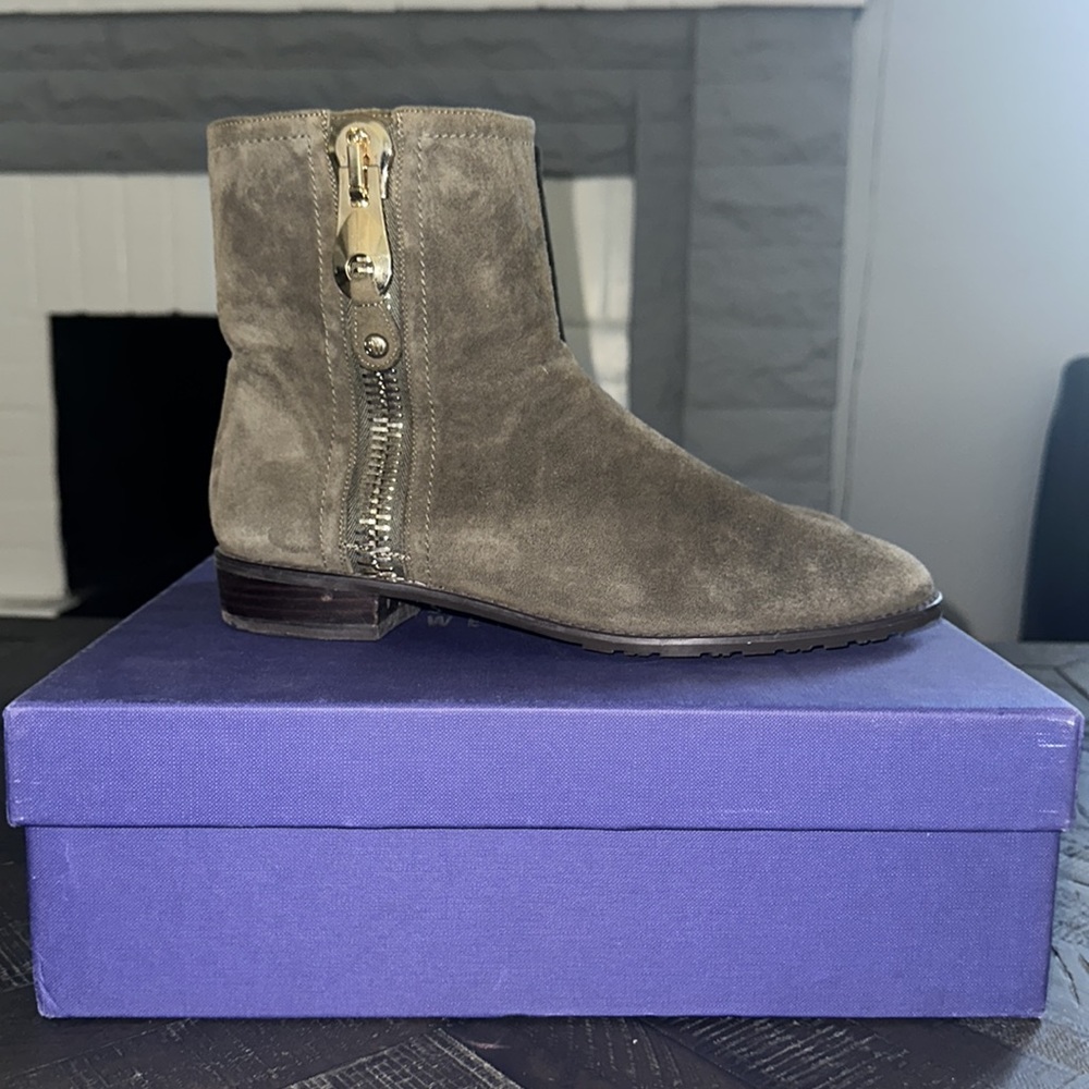 Stuart Weirzman Winzipper Boot Size 7.5 - image 1
